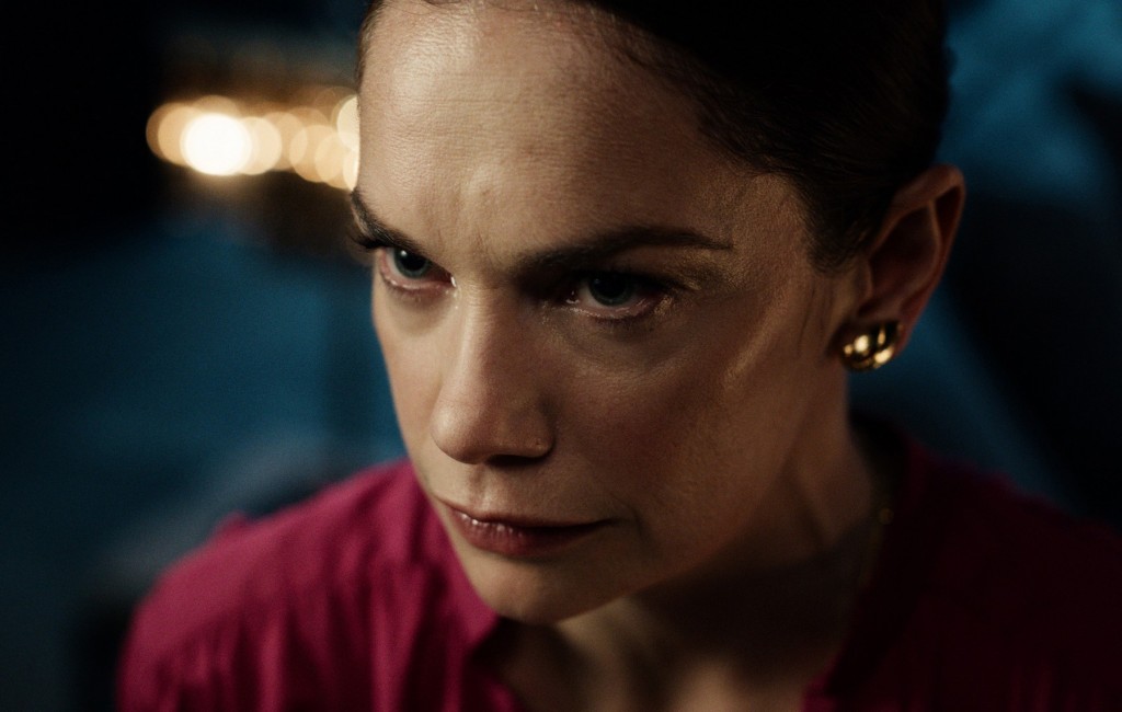 Marisa Coulter (Ruth Wilson) 